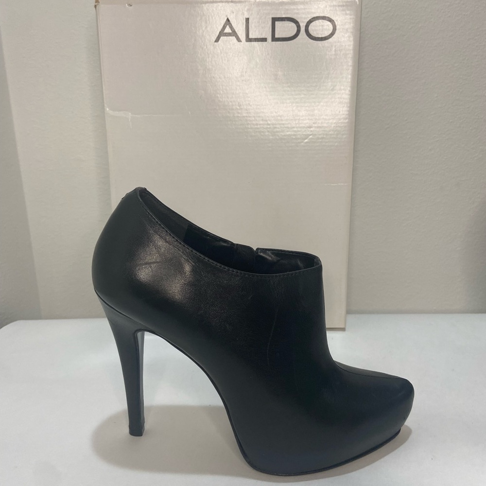 Aldo Hiner Black Platform Ankle Booties